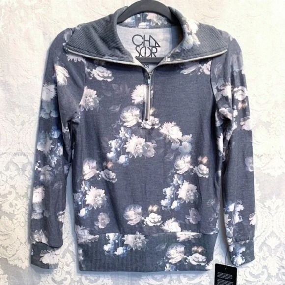 Chaser Women’s NWT Gray Floral Cozy Knit Lounge Half-Zip Sweatshirt Size XS New - Picture 2 of 7